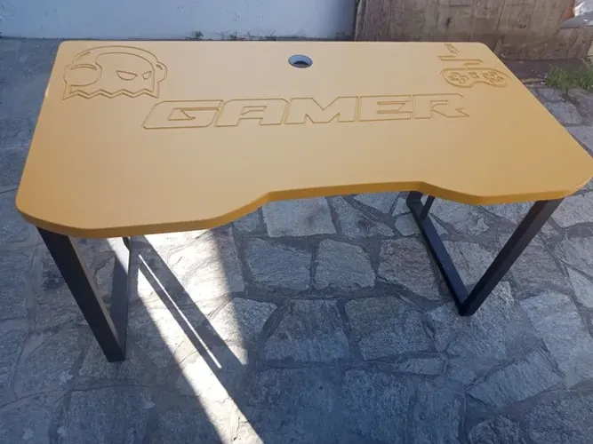 Mesa gamer super resistente