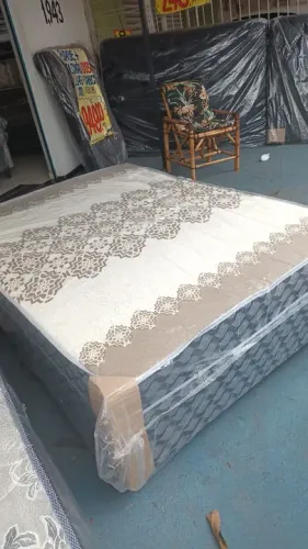 Cama Box casal com Detalhes em Renda