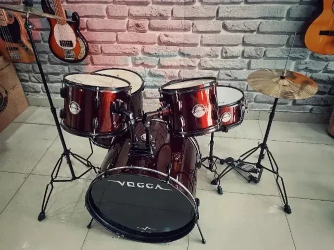 Bateria Vogga completa a Partir R$ 2.799,00 - até 10x s juros no cartão de crédito.