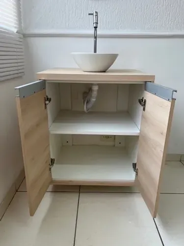 Gabinete de banheiro