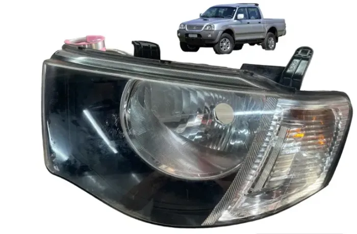 Farol Esquerdo Mitsubishi L200 08/12 Original 8301b459