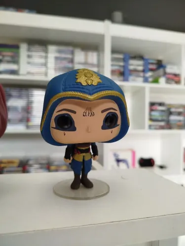 FUNKO POP EM PERFEITO ESTADO.