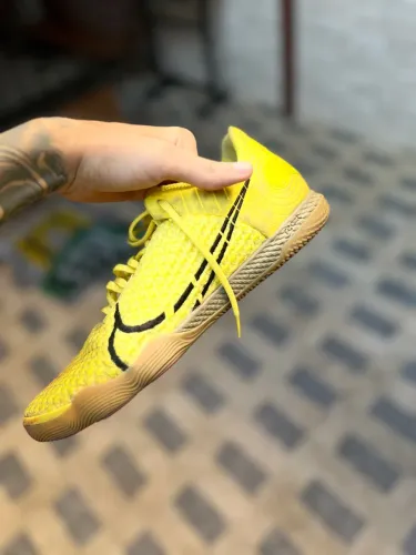 Chuteira Nike React Gato (TAM:43)