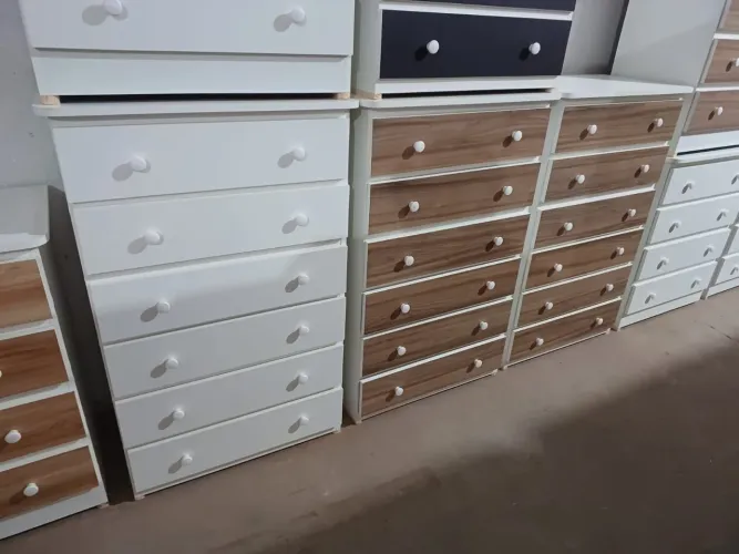 COMODAS DE 6 GAVETAS de fábrica