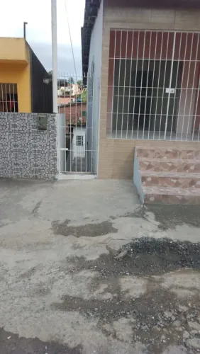 Vende-se quatro casas