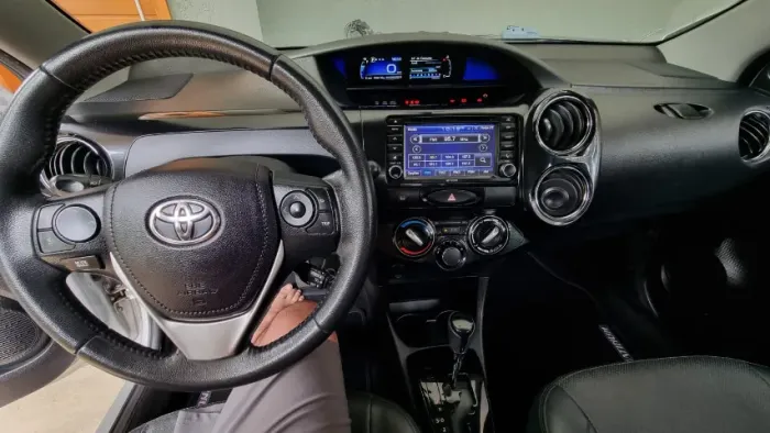 Toyota Etios Platinum 1.5 Flex 16V 4P Aut. 2018