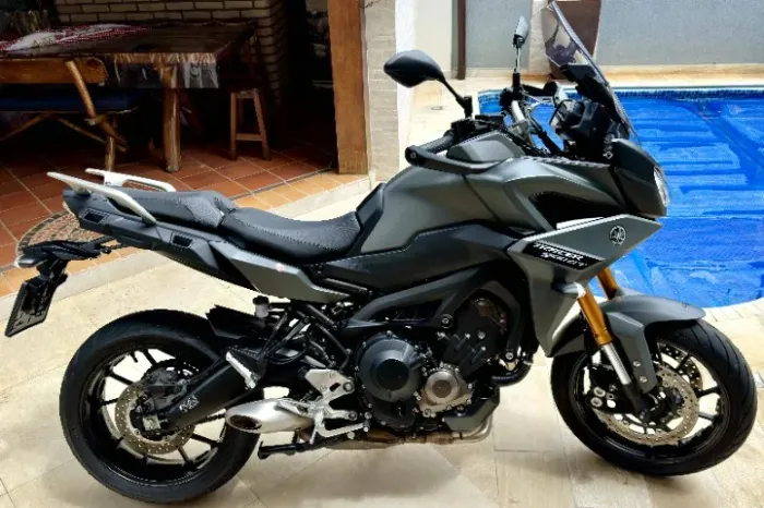 Givi BF23 Tank Bag Flange Yamaha MT-09 Tracer / Tracer 900 / GT / T