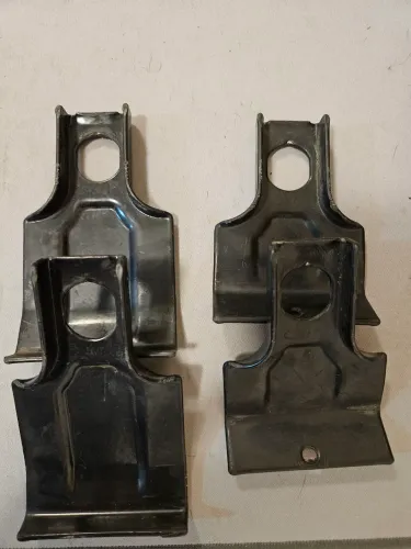 Kit fixação Thule 1337 - VW Volkswagen Fox 2004-2014