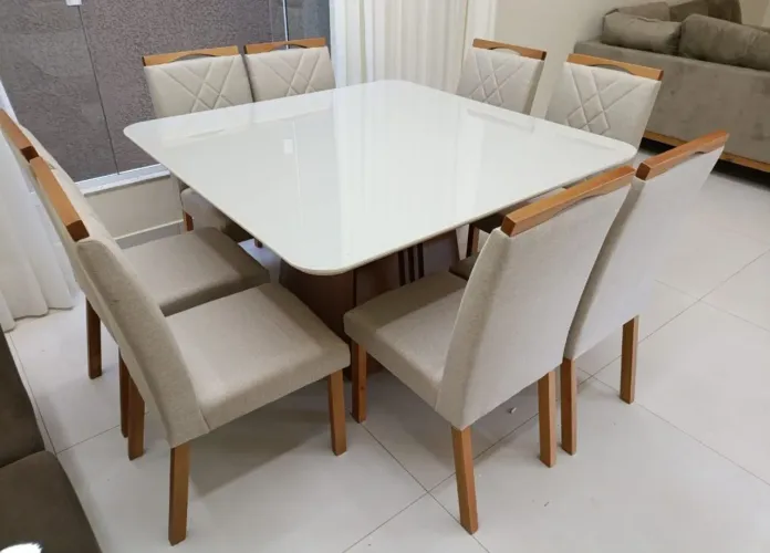 Mesa de jantar top LINE  com 8 cadeiras pronta entrega 