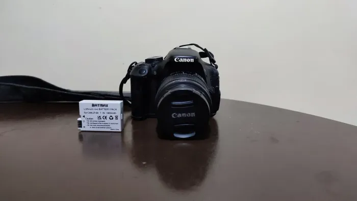 Canon T3i em ótimo estado