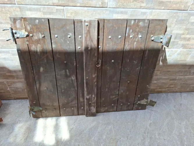 Porta para gabinete em madeira