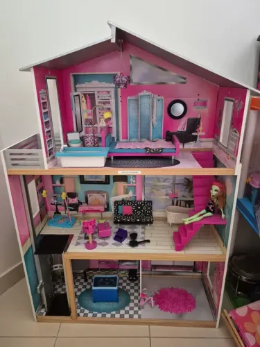Casinha de Bonecas Tríplex da barbie
