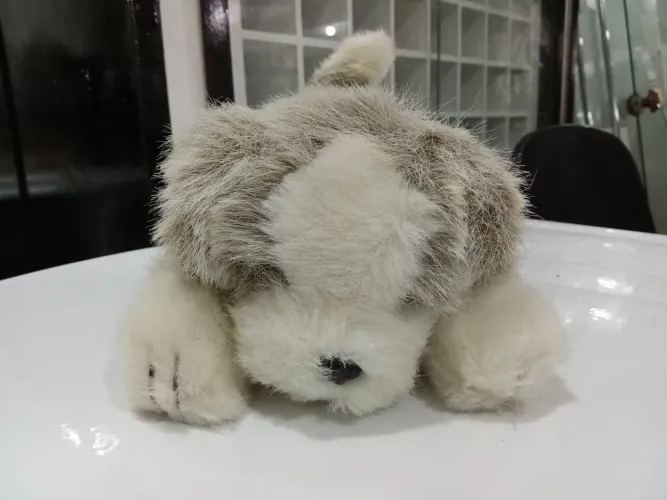 Brinquedo Cachorrinho de Pelúcia que se meche