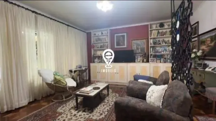 Casa à venda com 270m², 3 quartos e 3 vagas - Vila das Mercês