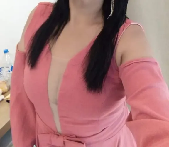 Vestido Rosa Decote V Manga Longa