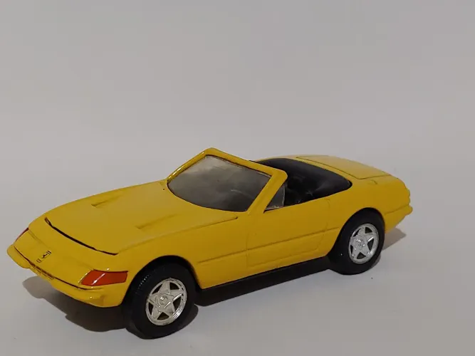 Miniatura Ferrari 1/38 made in China