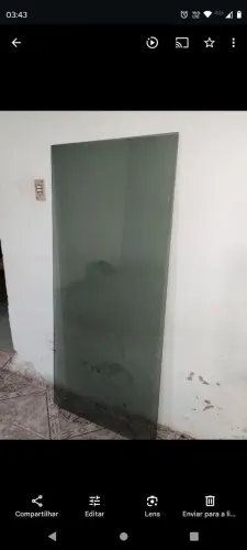 Vidro com pequena Avaria