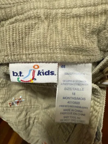 Calça de bebê de veludo cotelê 18 meses