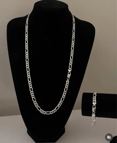 Conjunto de corrente e pulseira de prata 925