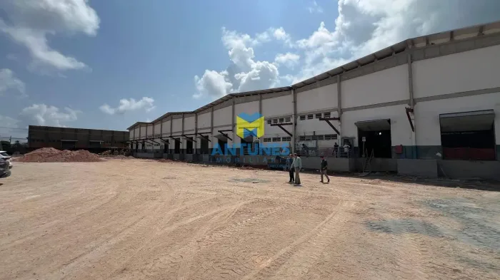 Alugue próximo Aeroporto, galpão 10.146m² Jardim Jordão. Com doca e pátio