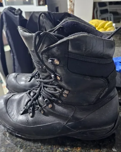 Botas táticas pretas