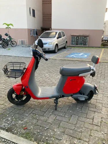 Vendo moto Scooter elétrica 