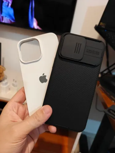 Capas Iphone 15 Pro Max Nillkin e silicone 