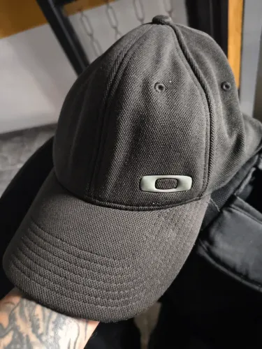 Boné Oakley original antigo grande