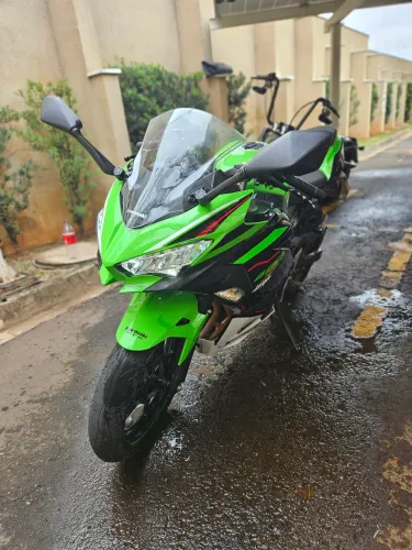 Ninja 400