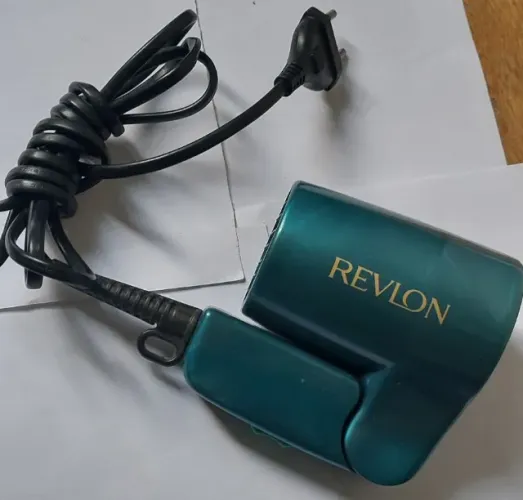 2 pelo preço de 1 super secadores Revlon