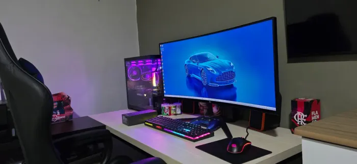 PC GAMER EXTREMAMENTE NOVO