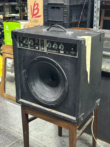 Caixa de som Roundly 150 - para guitarra e outros aparelhos 