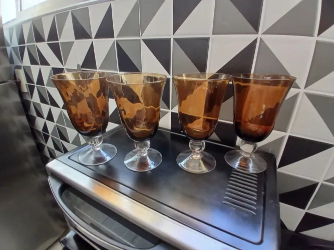 Jogo de 4 Taças para vinho Olga Ambar 380 ml<br>