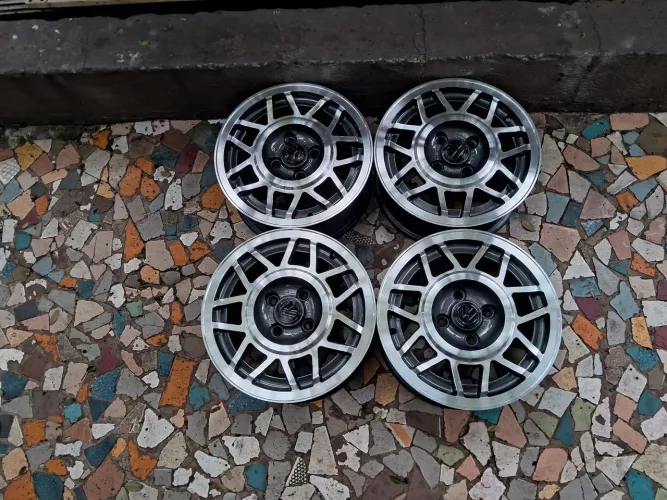 Jogo de rodas de liga leve aro 14/4 furos originais VW Gol Gt e outros gt
