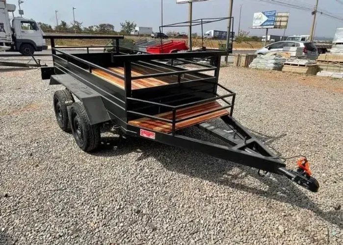 Carretinha 2.50 x 1.20 Trucada Nova com Cestinha