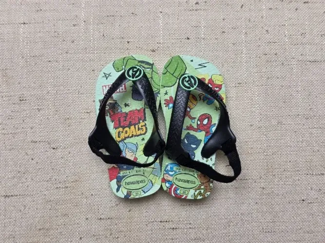 Chinelo Havaianas Baby Marvel Vingadores - Tam 20 Novo