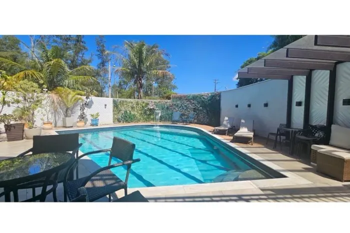 Casa à venda em Jundiaí, no bairro Torres de São José, com 4 suítes, churrasqueira, piscin