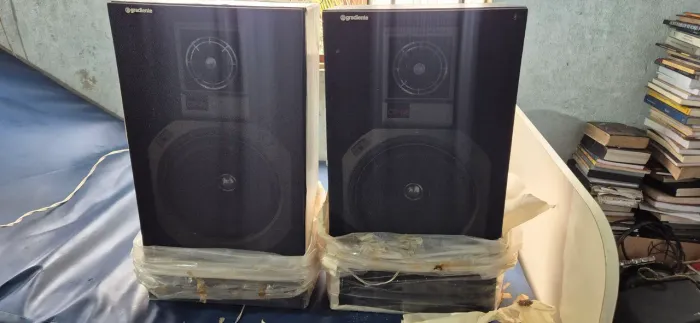 Caixas de som Gradiente CP-88