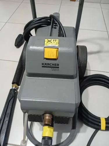 Lavadora de Alta pressão Profissional Kärcher HD 585 Profi