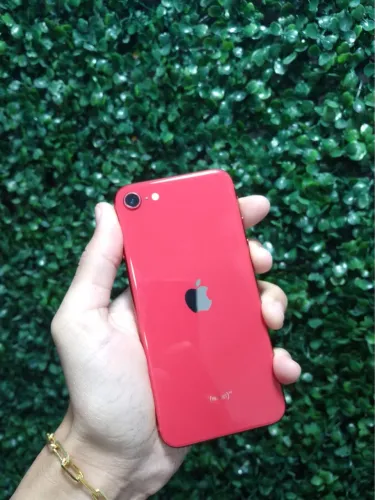 iPhone SE 64GB iOS 26.7