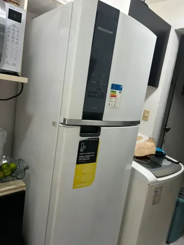 Vendo geladeira Brastemp 400L
