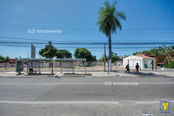 Terreno de 3762 m² no Itaperi para alugar | Av. Dr. Silas Munguba, em frente à UECE