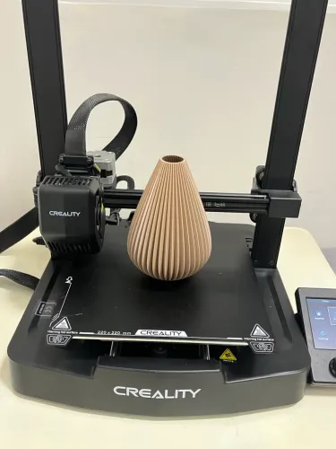 Impressora 3D Creality Ender 3 V3 SE Pouco Usada