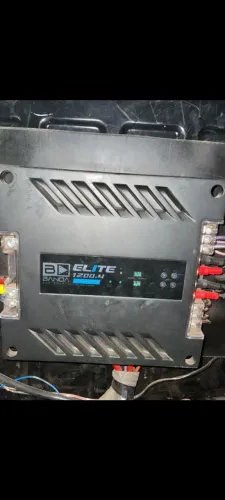 Vendo som automotivo