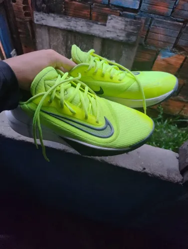 NIKE precision 7