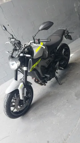 Yamaha MT 09 
