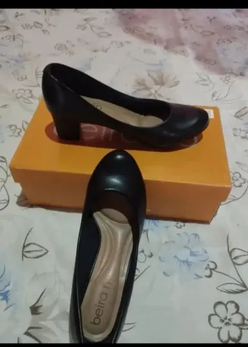 Vendo sapato de salto alto,super confortável!!
