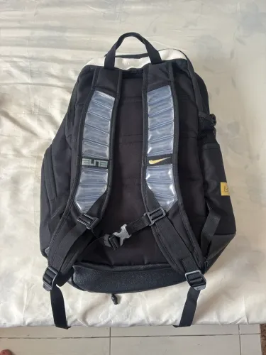 Mochila Nike elite