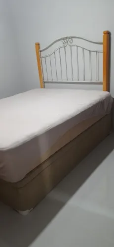 Cama Queen Bau 158x198 Simmons 