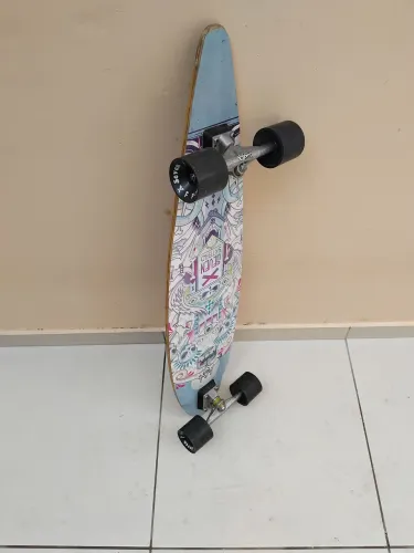 Vendo skate longboard